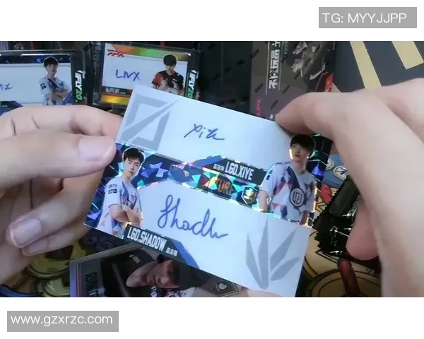 卡马赛克亚洲版足球卡收藏热潮分析及市场前景展望 卡马赛克亚洲版足球卡收藏热潮分析及市场前景展望