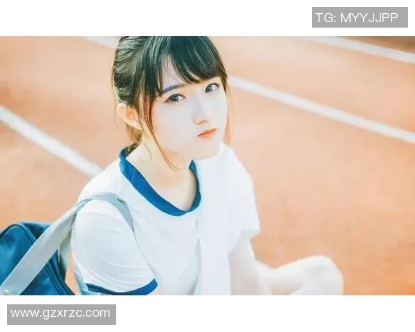 超帅足球明星女生头像精选展现强大魅力与运动风范 超帅足球明星女生头像精选展现强大魅力与运动风范