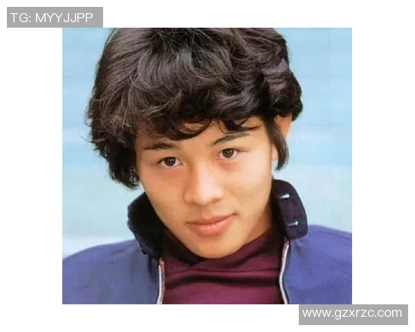 足球球星颜值变化全纪录 从青涩少年到成熟男神的蜕变过程 足球球星颜值变化全纪录 从青涩少年到成熟男神的蜕变过程